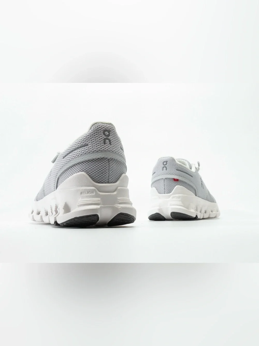 On Running Kids Cloud Mesh Sneaker in Light Gray& White (SIZE 12.5C) - Picture 6 of 6